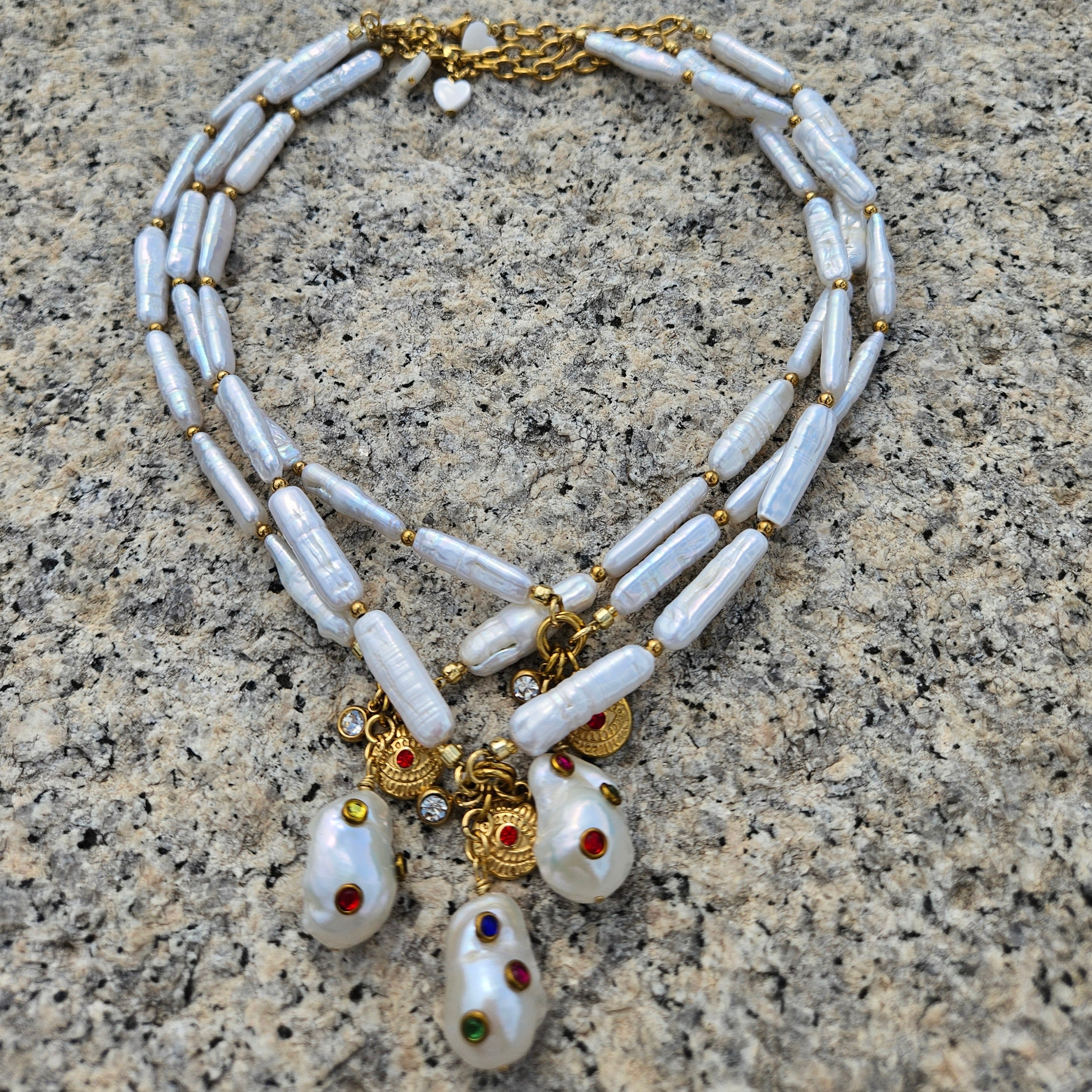 VEILED LUSTER NECKLACE