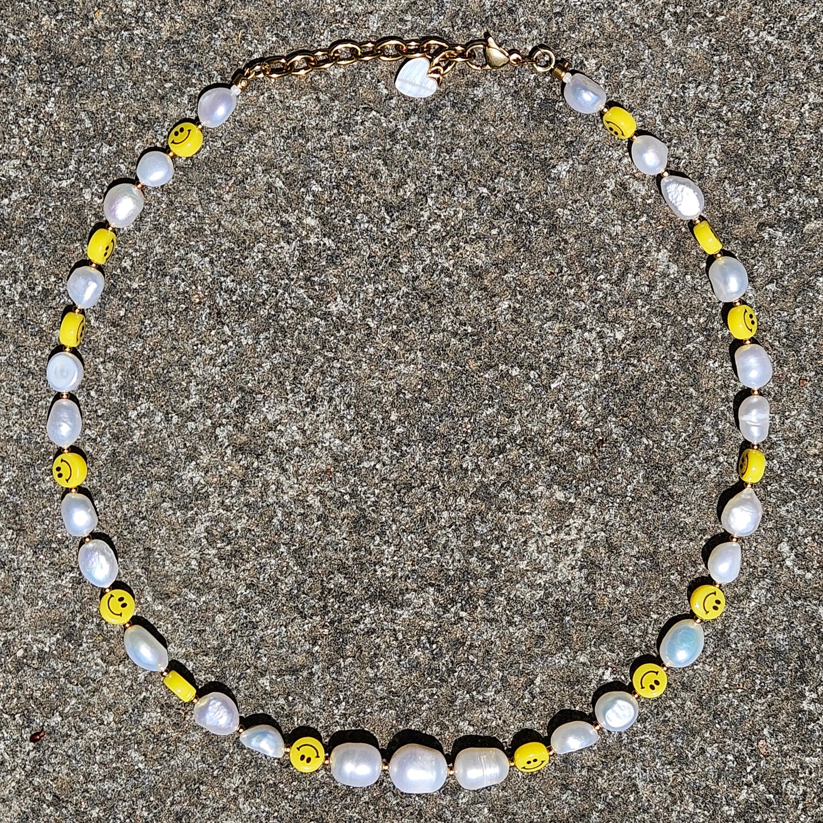 SMILE PEARL NECKLACE